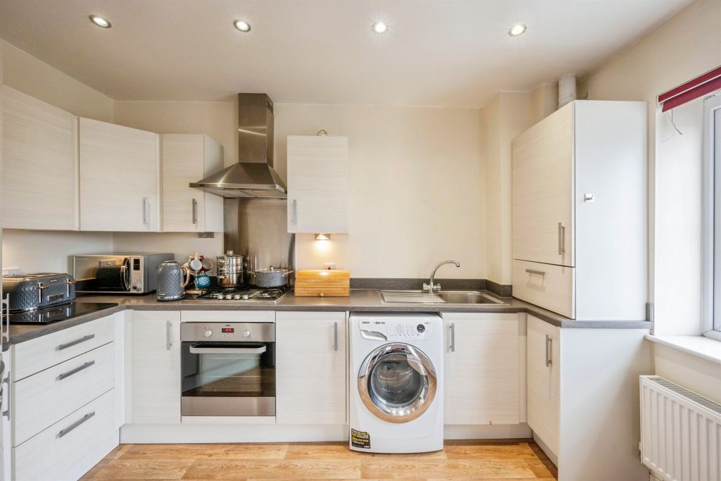 Additional image 2 of 2 bed flat for saleCarr House Road, Hyde Park, Doncaster DN4