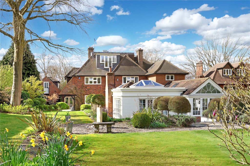 Additional image 3 of 5 bed detached house for saleWestfield Road, Beaconsfield, Buckinghamshire HP9
