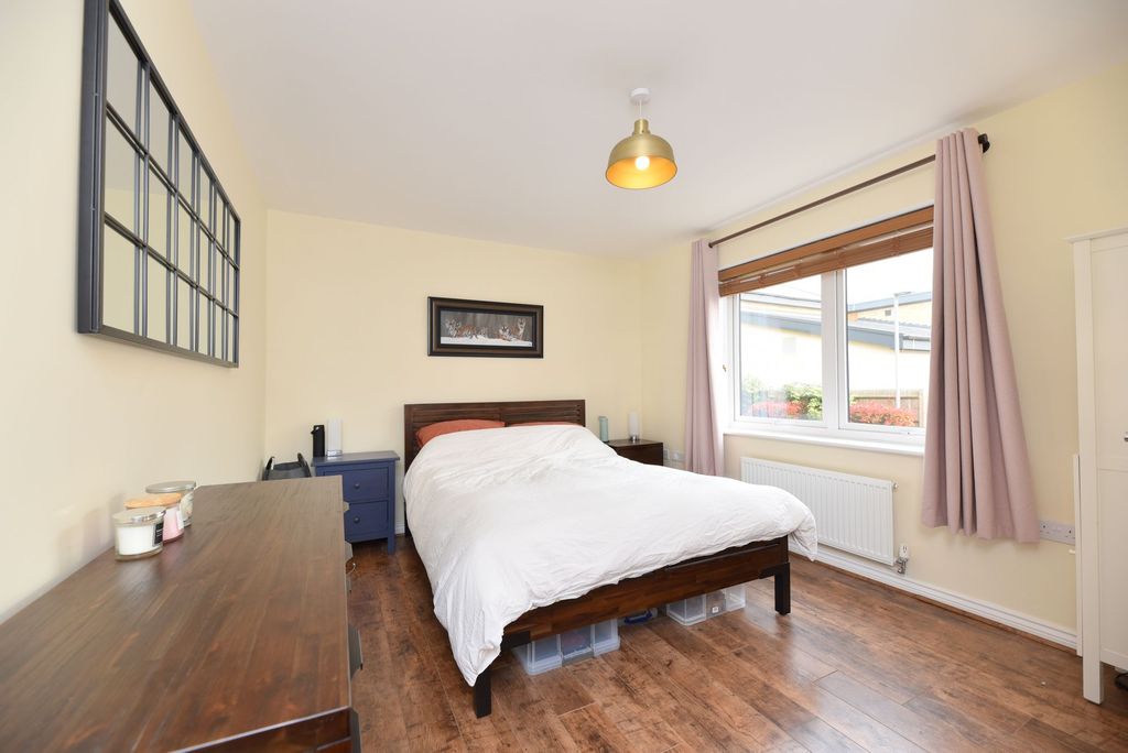 Additional image 10 of 2 bed flat for saleSullivan Court, Biggleswade SG18