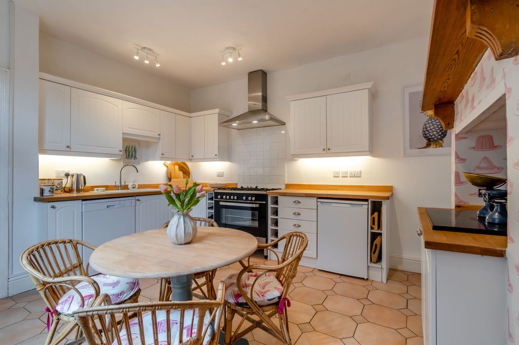 Additional image 6 of 5 bed property for saleOxford Road, Banbury OX16