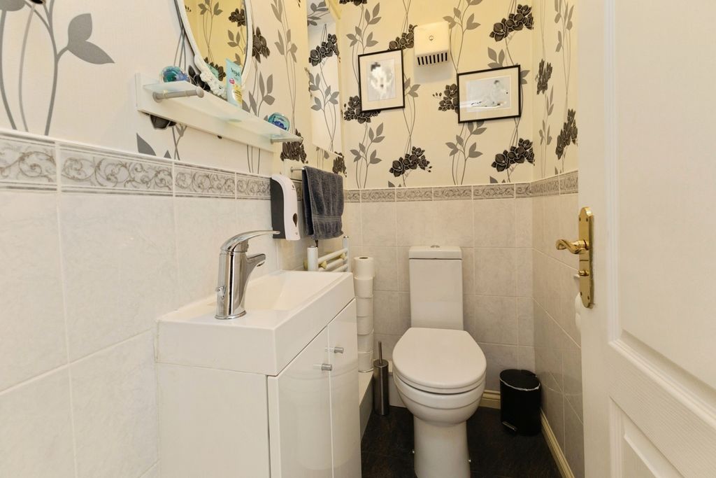 Additional image 11 of 4 bed detached house for saleThe Willow Chase, Long Newton, Stockton-On-Tees, Durham TS21