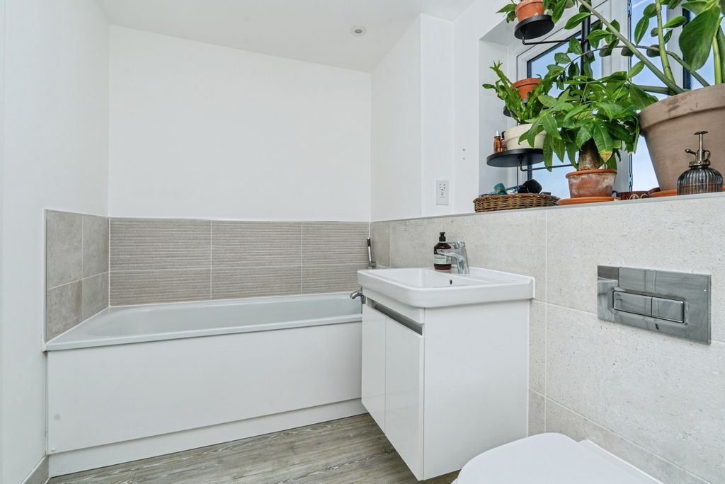 Additional image 13 of 5 bed detached house for saleHospital Road, Wellesley, Aldershot, Hampshire GU11