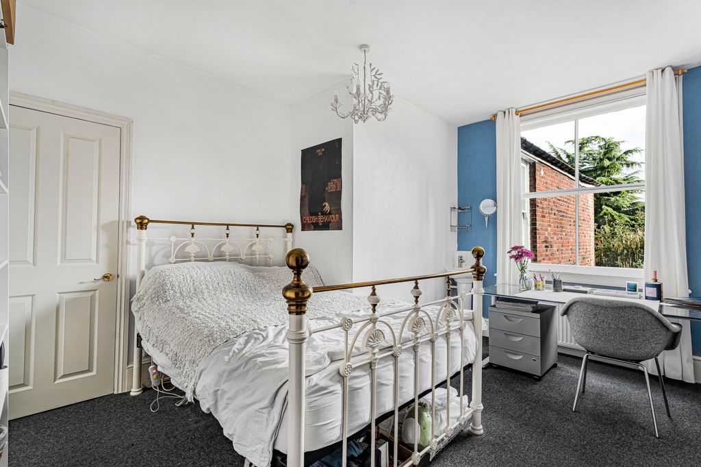 Additional image 11 of 4 bed end terrace house for saleKings Road, Berkhamsted, Hertfordshire HP4