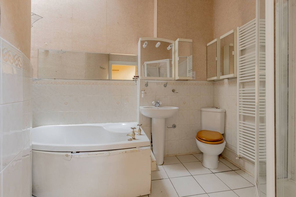 Additional image 17 of 3 bed flat for saleGeorge Street, Edinburgh EH2
