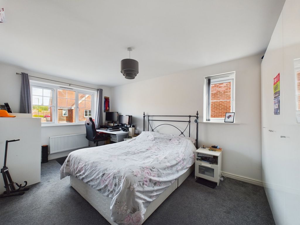 Additional image 8 of 4 bed detached house for saleRhodes Way, Billingshurst RH14