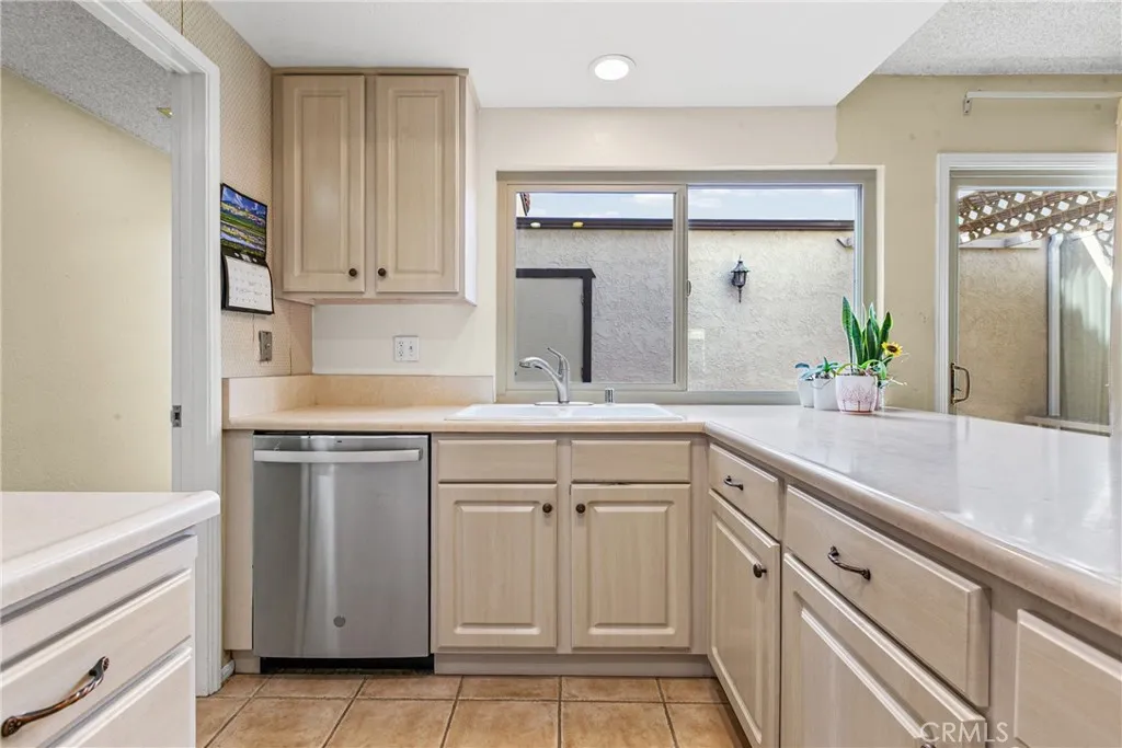 Additional image 7 of 88 Los Verdes Dr, San Luis Obispo, CA 93401