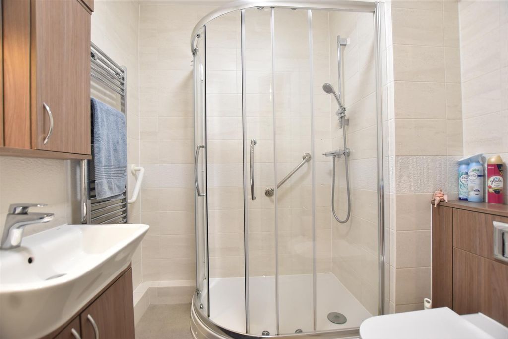 Additional image 6 of 1 bed property for saleLeatherhead Road, Ashtead KT21