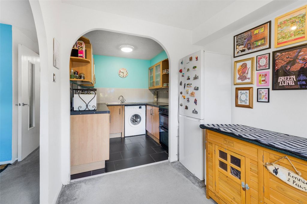 Additional image 4 of 1 bed flat for saleTylersfield, Abbots Langley, Hertfordshire WD5