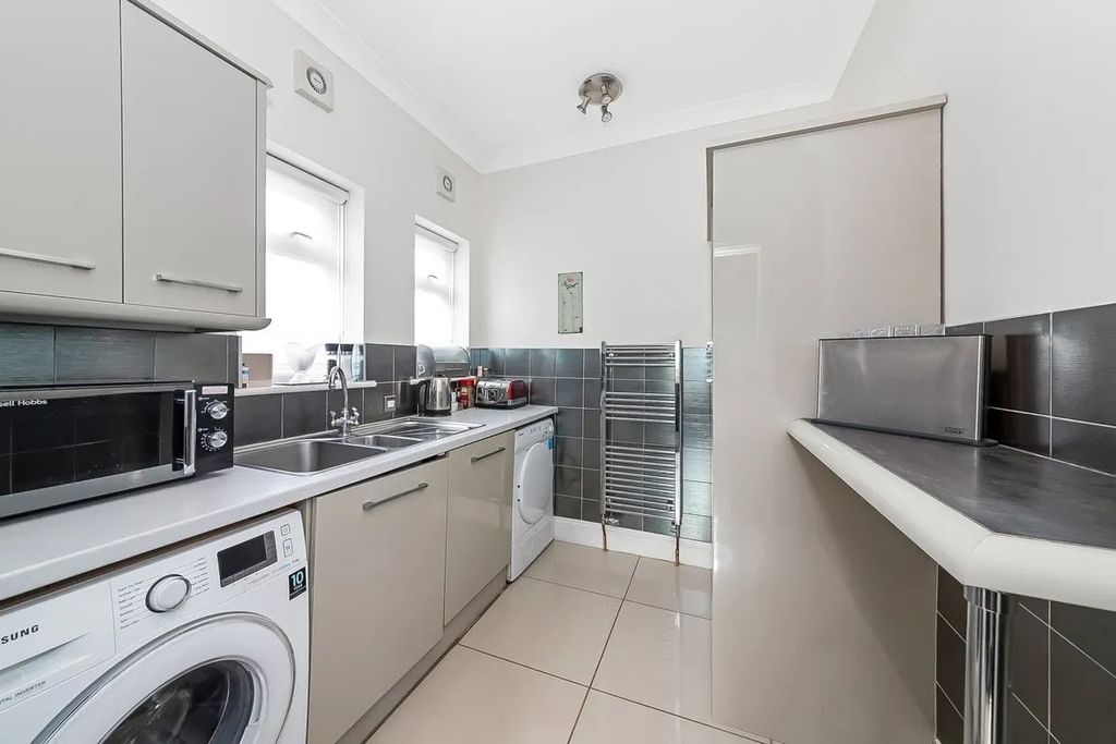 Additional image 5 of 4 bed detached house for saleSouth Eden Park Road, Beckenham BR3