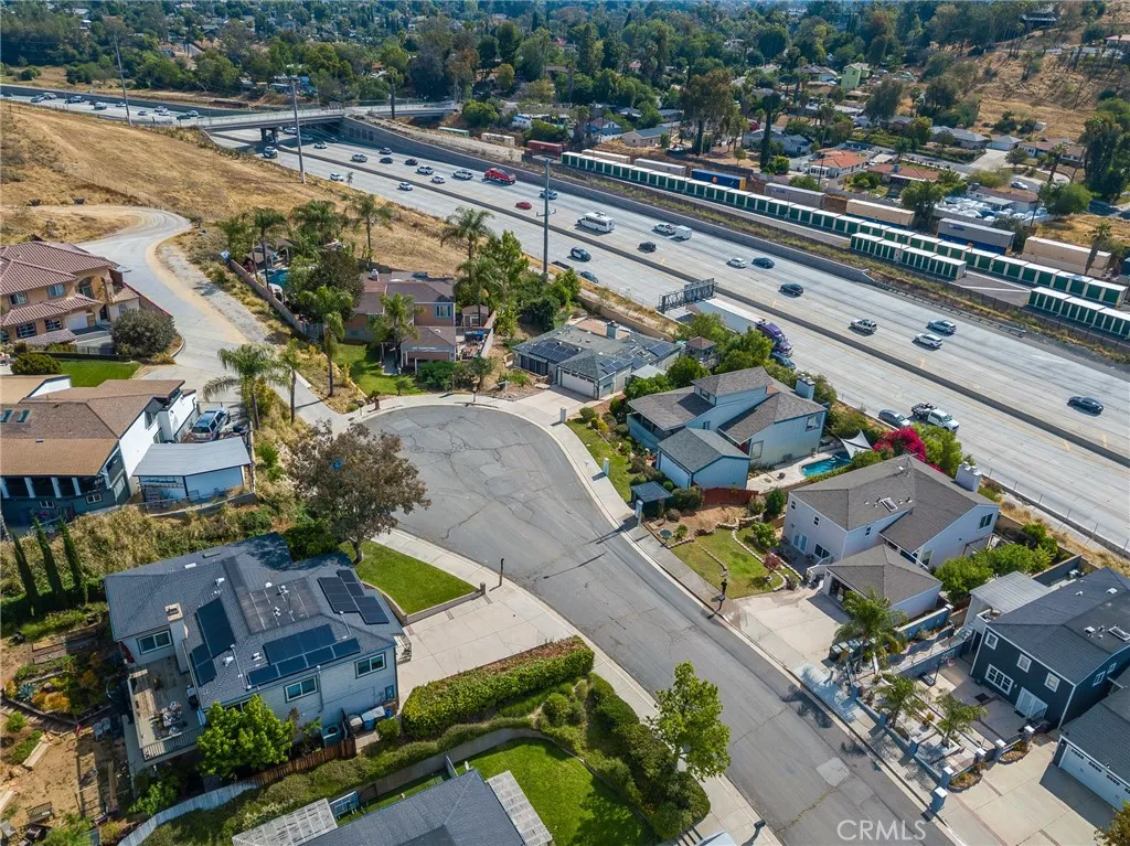 3208 Gibraltar Dr, Riverside, CA 92506