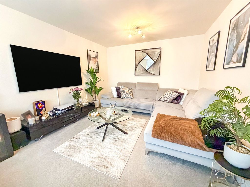 Additional image 2 of 4 bed detached house for saleMontgomery Avenue, Wellesley, Aldershot, Hampshire GU11