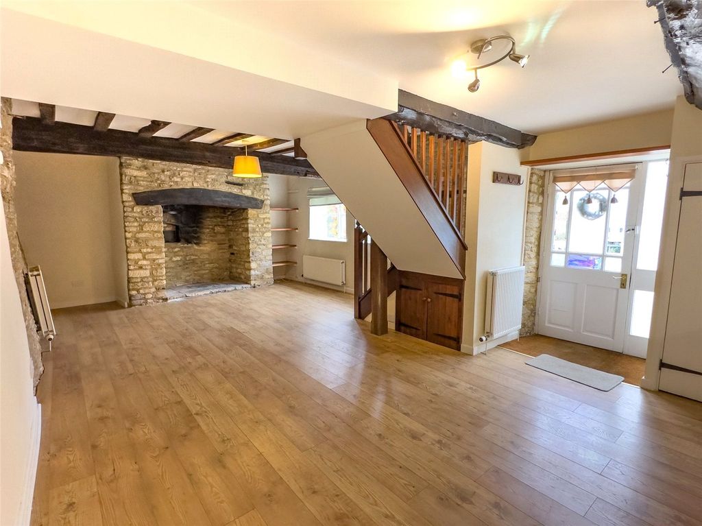 2 bed semi-detached house for saleCheyne Lane, Bampton, Oxfordshire OX18