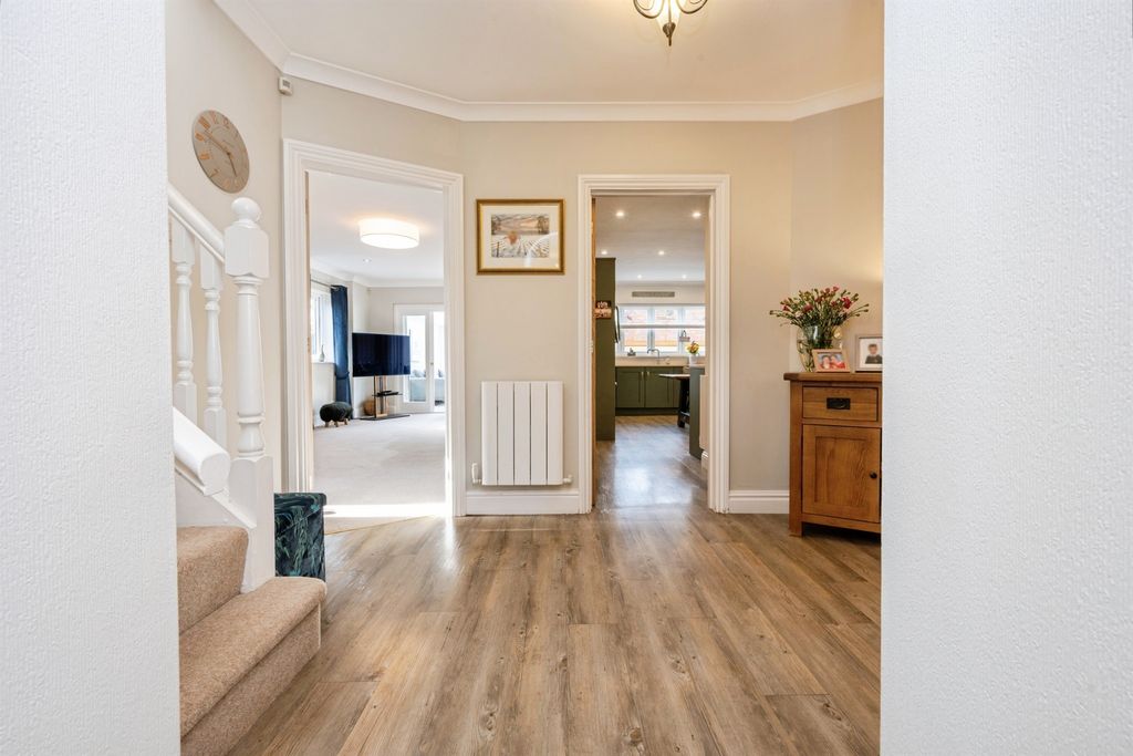 Additional image 14 of 4 bed detached house for saleMarroway, Weston Turville, Aylesbury HP22