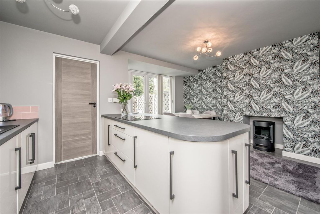 Additional image 9 of 3 bed semi-detached house for saleWhitehall Road, Wortley, Leeds LS12
