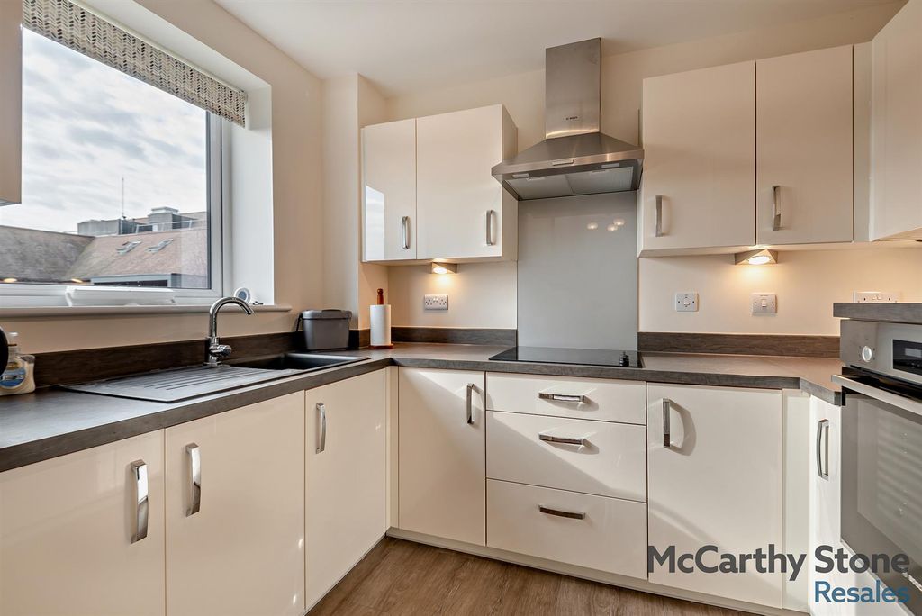 Additional image 18 of 1 bed flat for saleWayfarer Place, The Dean, Alresford SO24