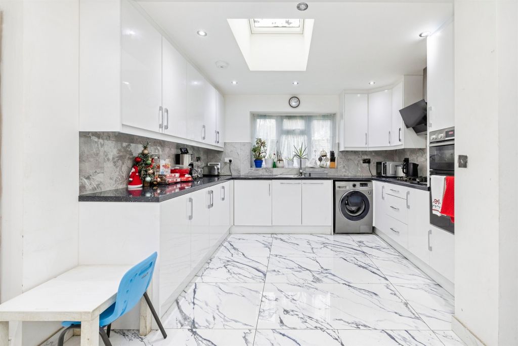 Additional image 17 of 3 bed terraced house for saleFairfield Avenue, Watford WD19