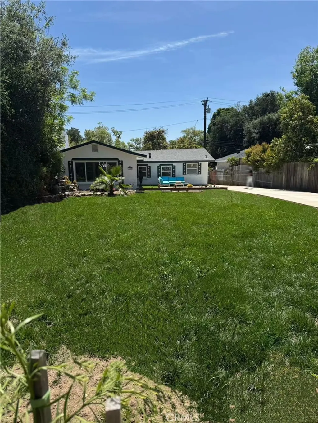 1280 E Woodbury Road, Pasadena, CA 91104