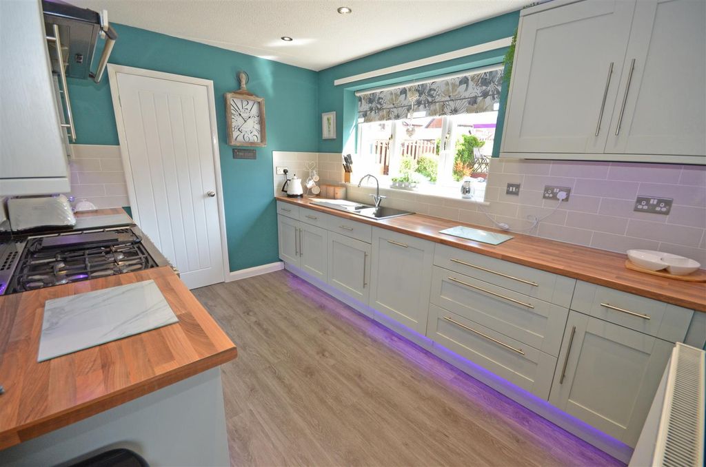 Additional image 11 of 4 bed detached house for saleLarkfield Close, Ashton-Under-Lyne OL7