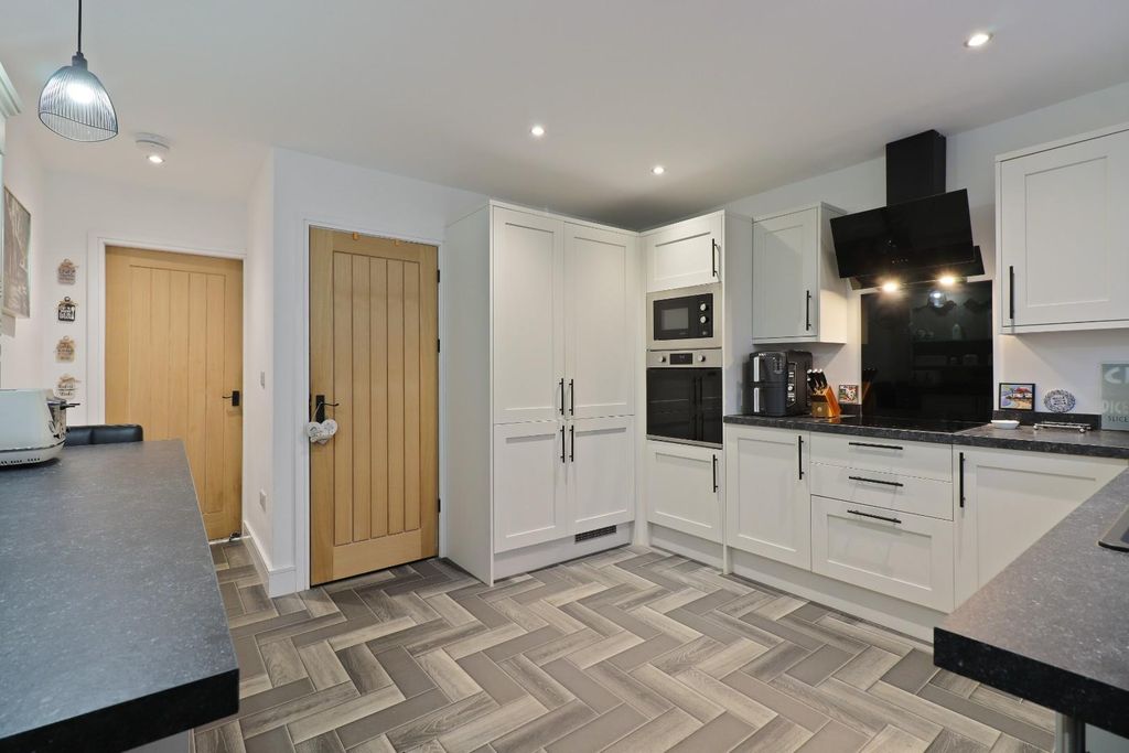 Additional image 28 of 5 bed detached house for saleMistyfield House, Church Hill, Royston, Barnsley S71