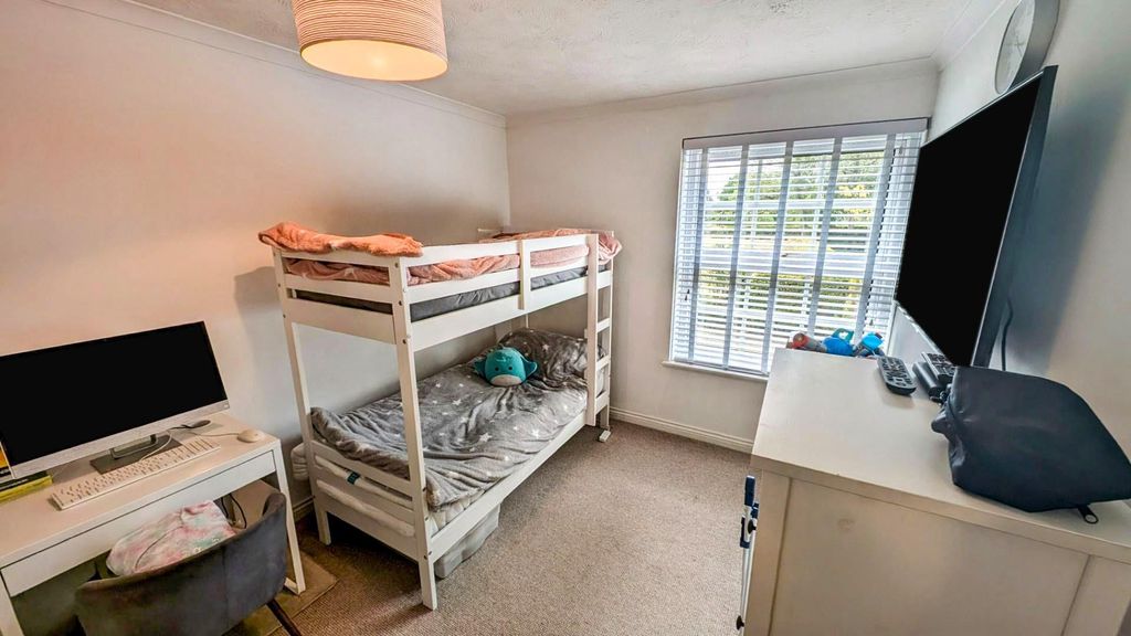 Additional image 7 of 2 bed flat for saleGravel Hill Road, Yate, Bristol BS37