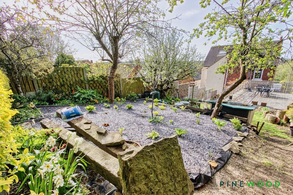 Additional image 33 of 3 bed semi-detached house for saleSpital Lane, Chesterfield S41