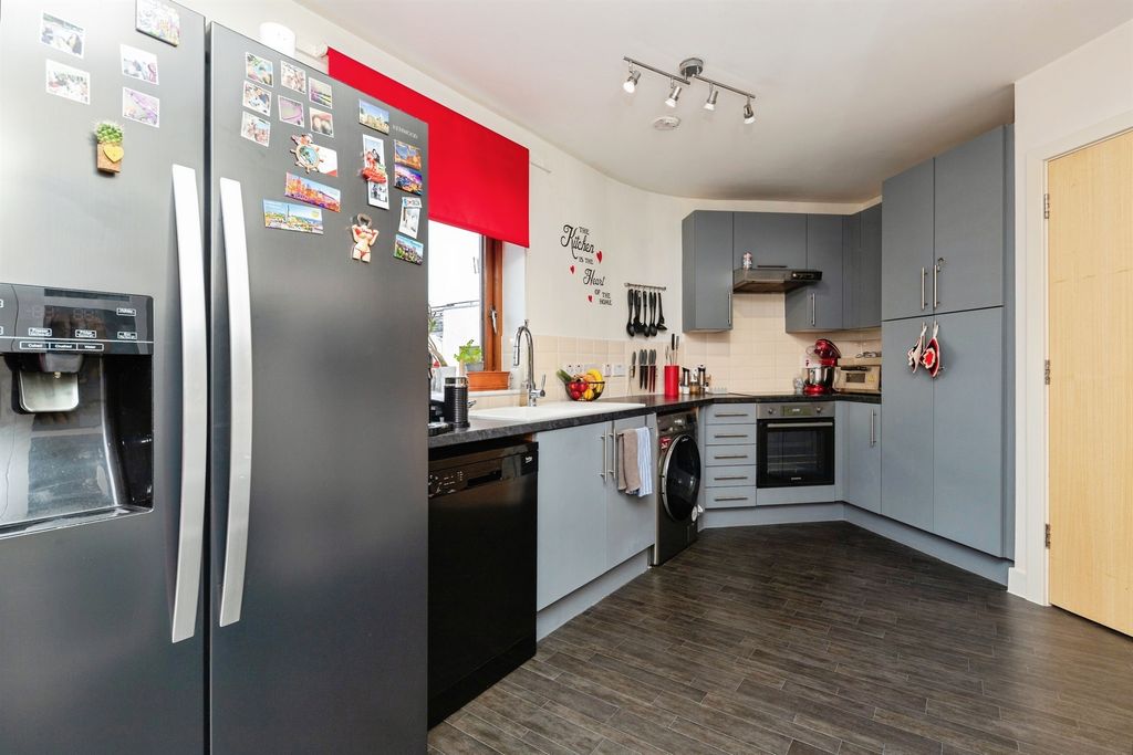 Additional image 4 of 2 bed flat for saleHartington Place, Letchworth Garden City SG6
