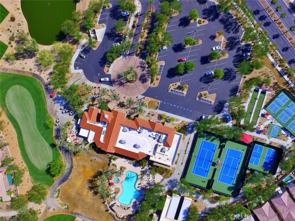 38563 Bent Palm Drive, Palm Desert, CA 92211