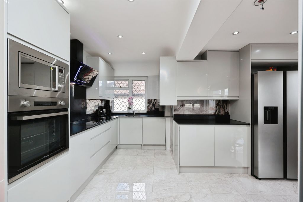 Additional image 8 of 3 bed semi-detached bungalow for saleCompton Place, Watford WD19