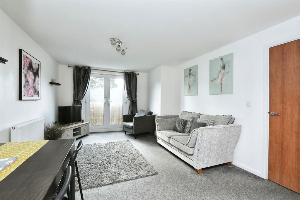 Additional image 4 of 2 bed flat for salePrimrose Place, Bessacarr, Doncaster DN4
