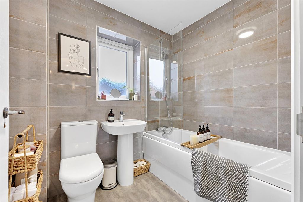 Additional image 13 of 3 bed semi-detached house for saleWoodyard Avenue, Chesterfield S41