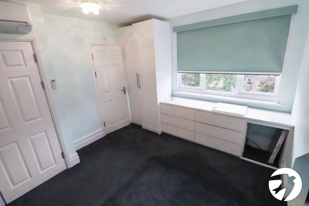 Additional image 7 of 5 bed semi-detached house for saleHolmhurst Road, Belvedere DA17
