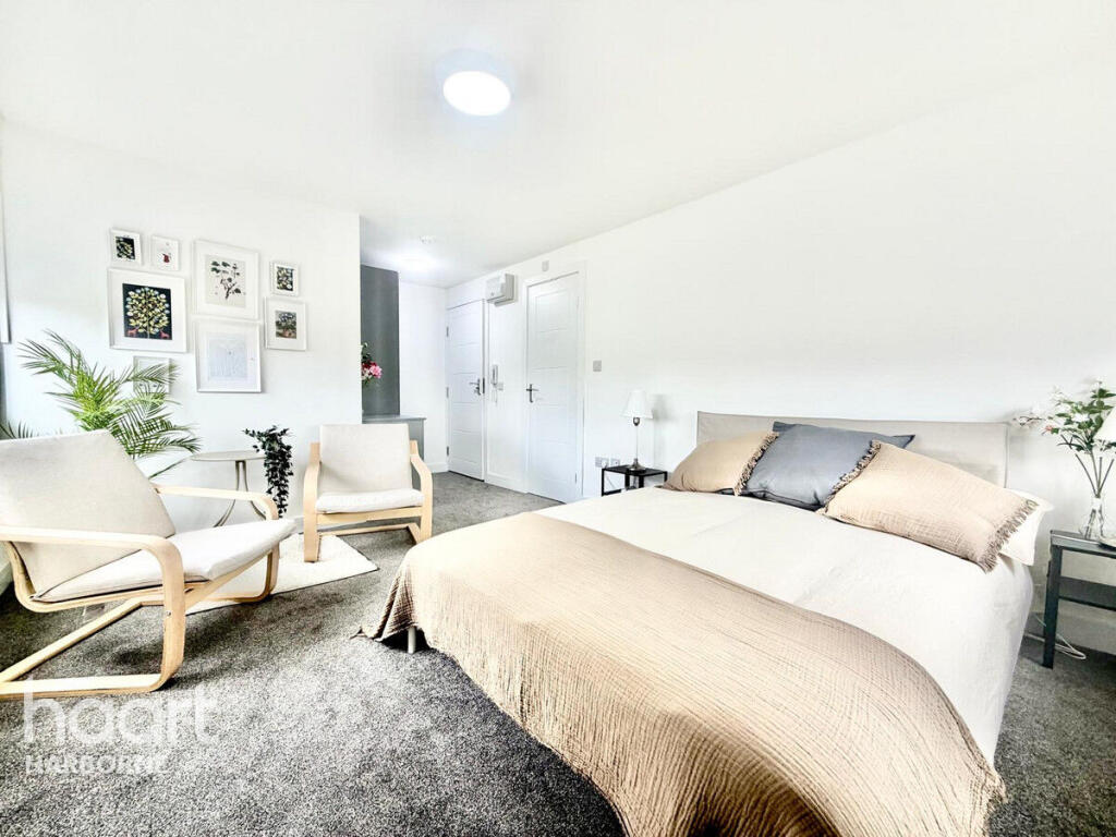 En Suite Rooms, Most Bills Included, Oldbury