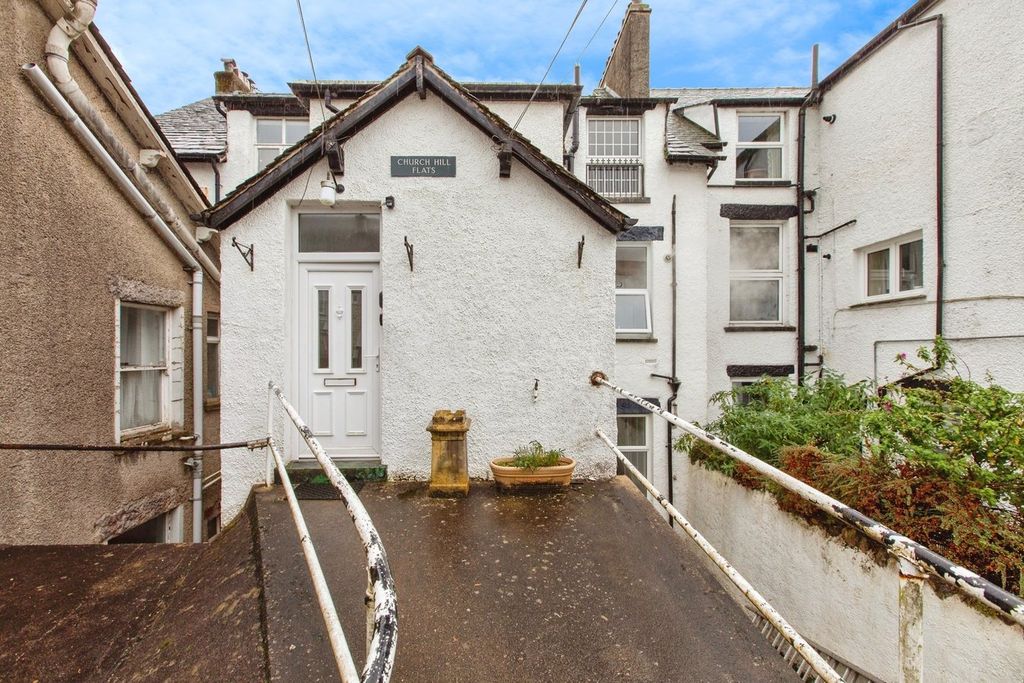 2 bed flat for saleChurch Hill, Grange-Over-Sands LA11