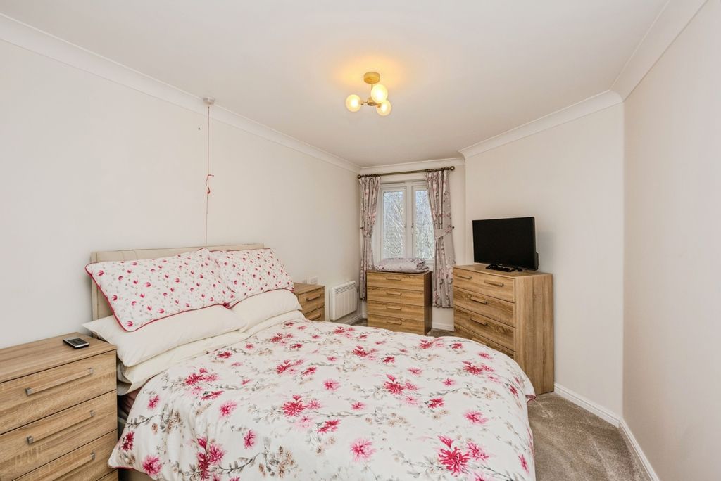 Additional image 4 of 1 bed flat for saleAlexandra Road, Gorseinon, Swansea SA4