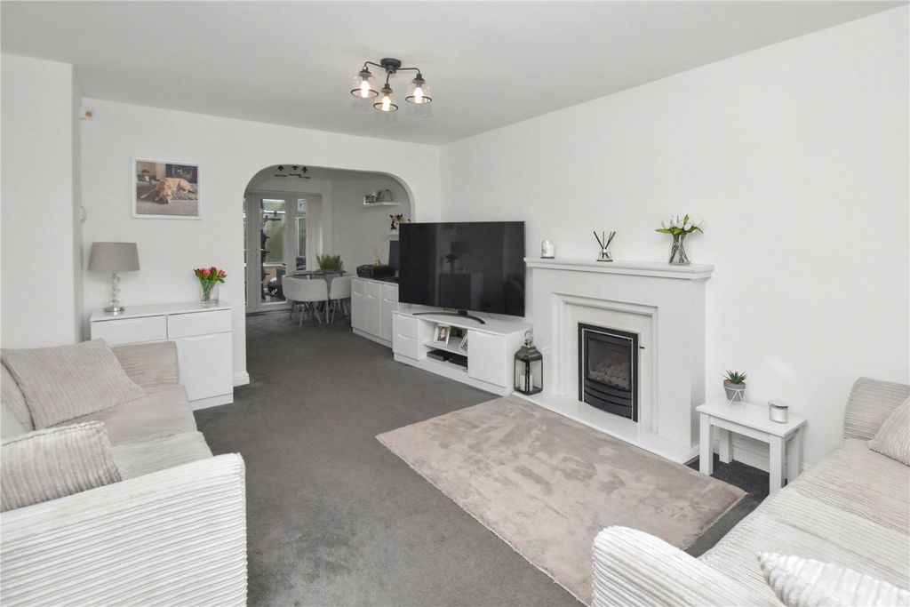 Additional image 12 of 3 bed detached house for saleCliffe Park Close, Wortley, Leeds, West Yorkshire LS12