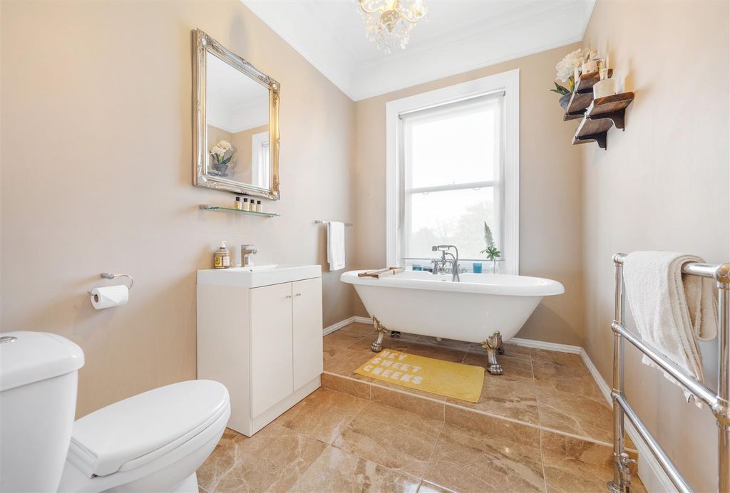 Additional image 7 of 3 bed flat for saleCopers Cope Road, Beckenham BR3