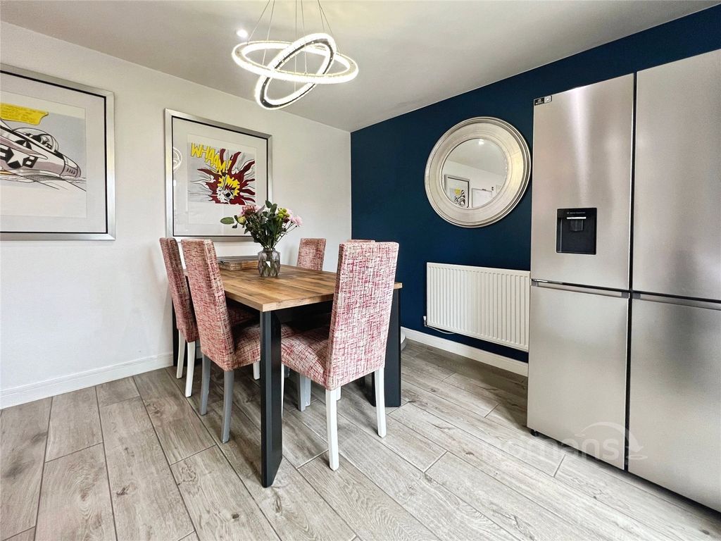 Additional image 20 of 5 bed town house for saleFrench Drive, Wellesley, Aldershot GU11