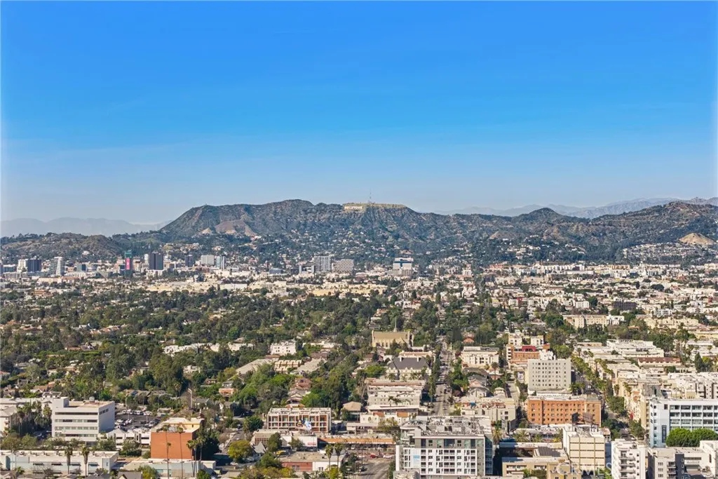 Additional image 60 of 3715 San Marino Street Unit 105, Los Angeles, CA 90019