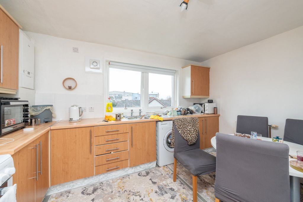 Additional image 6 of 2 bed flat for saleSouthhouse Crescent, Edinburgh EH17