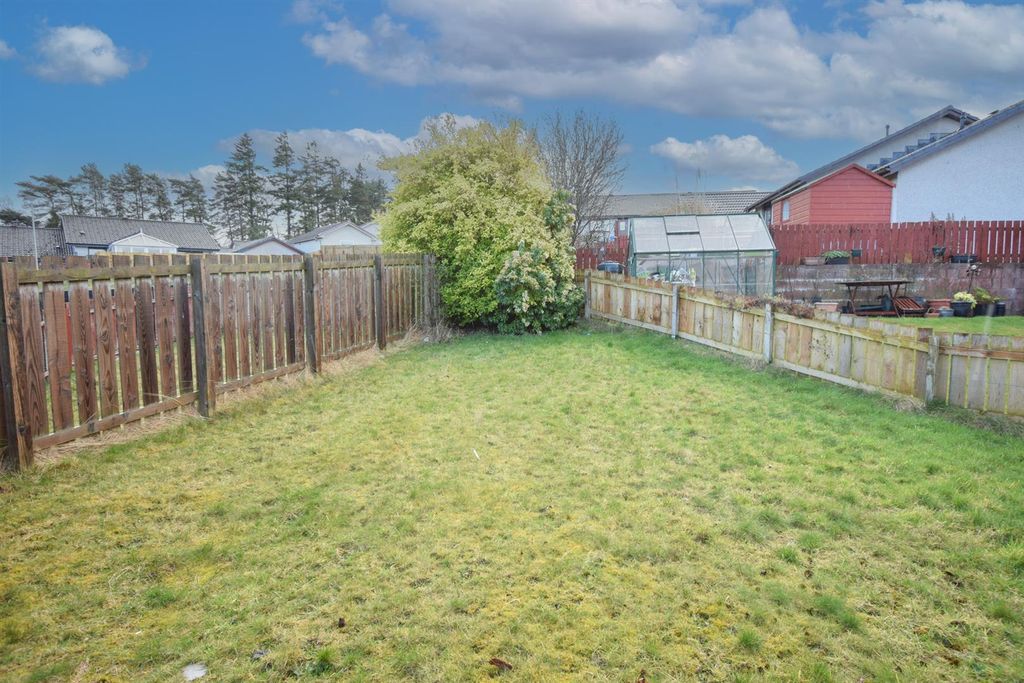 Additional image 10 of 1 bed flat for sale12 Towerhill Crescent, Cradlehall, Inverness IV2