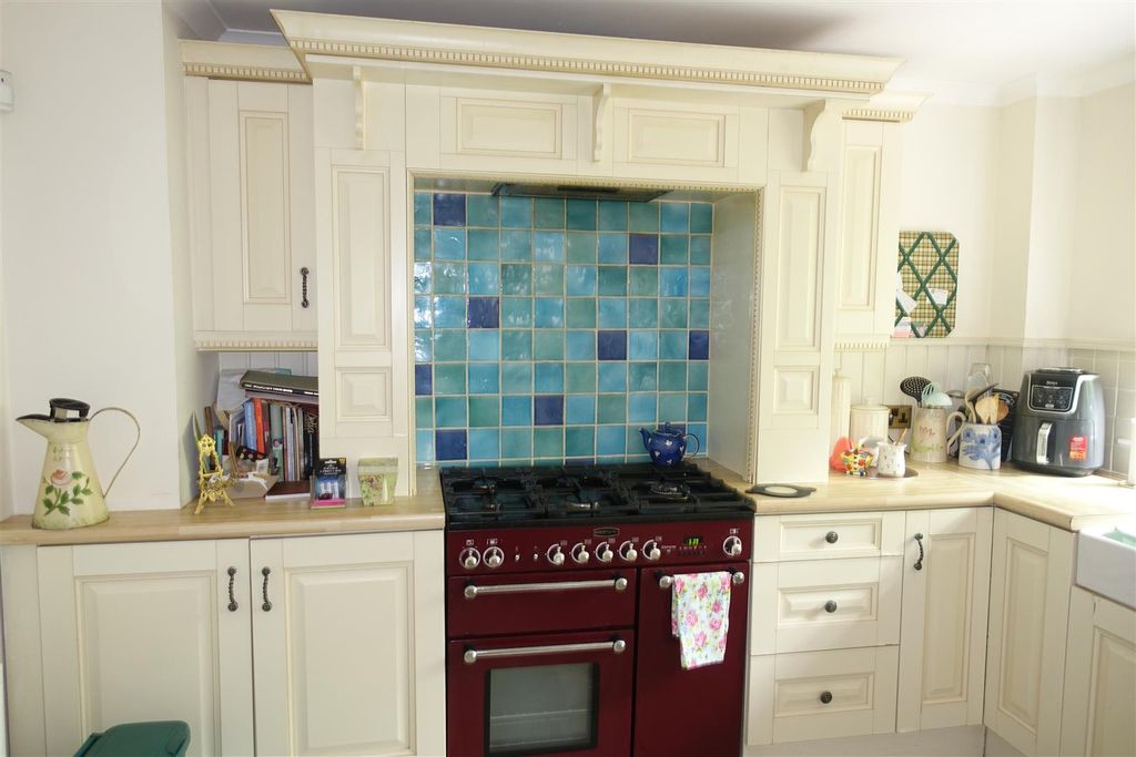 Additional image 8 of 4 bed detached house for saleMarjoribanks Street, Bathgate EH48