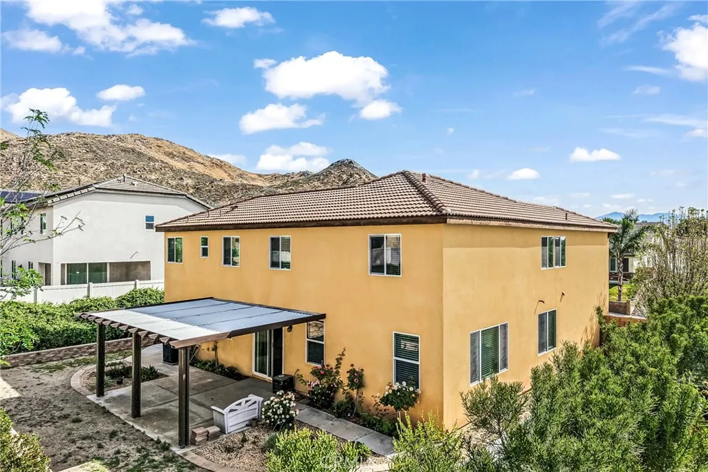 Additional image 100 of 7153 Gypsum Dr, Jurupa Valley, CA 92509