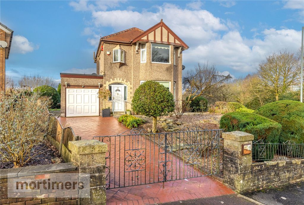 3 bed detached house for saleRoyds Avenue, Accrington, Lancashire BB5