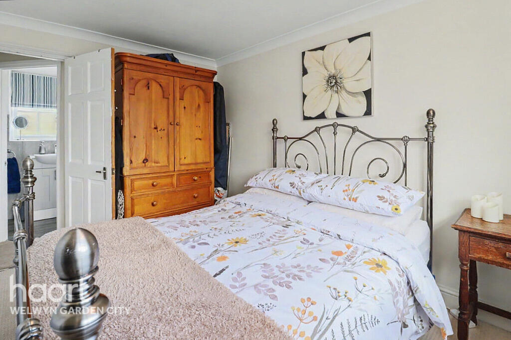 Additional image 13 of Knightsfield, Welwyn Garden City