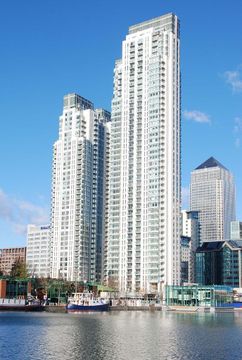 Pan Peninsula East, Pan Peninsula Square, South Quay, Canary Wharf, London E14