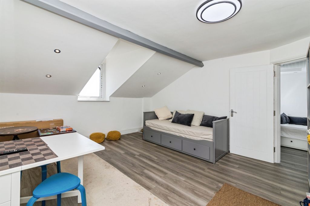 Additional image 16 of 1 bed flat for saleKirkley Cliff, Lowestoft NR33