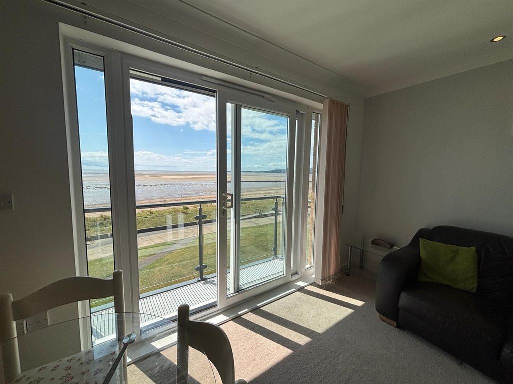 Additional image 7 of 2 bed flat for salePentre Doc Y Gogledd, Llanelli SA15