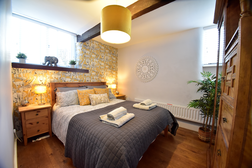 3 bed barn conversion for saleStoke Road, Noss Mayo, South Devon PL8 photo 4