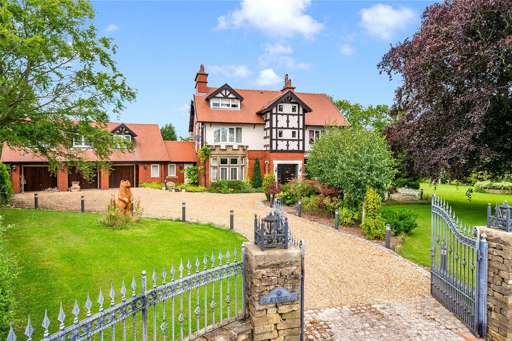 6 bed detached house for saleBrogden Lane, Barnoldswick, Lancashire BB18