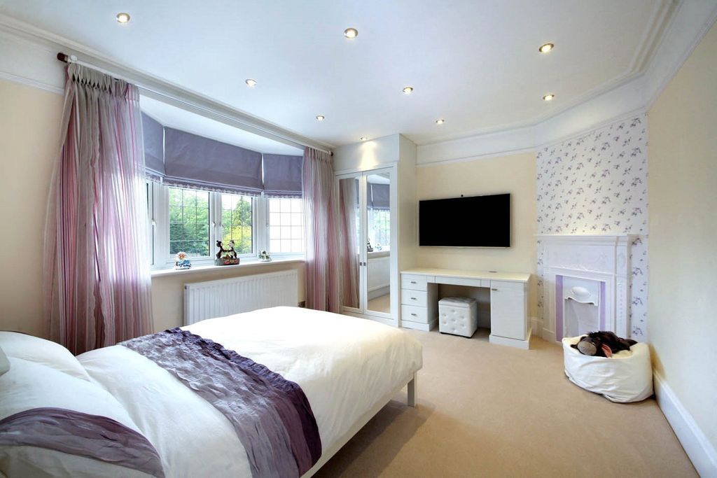 Additional image 9 of 7 bed detached house for salePenn Road, Beaconsfield, Buckinghamshire HP9